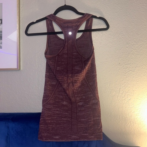 RARE LULULEMON TANK - Picture 3 of 3